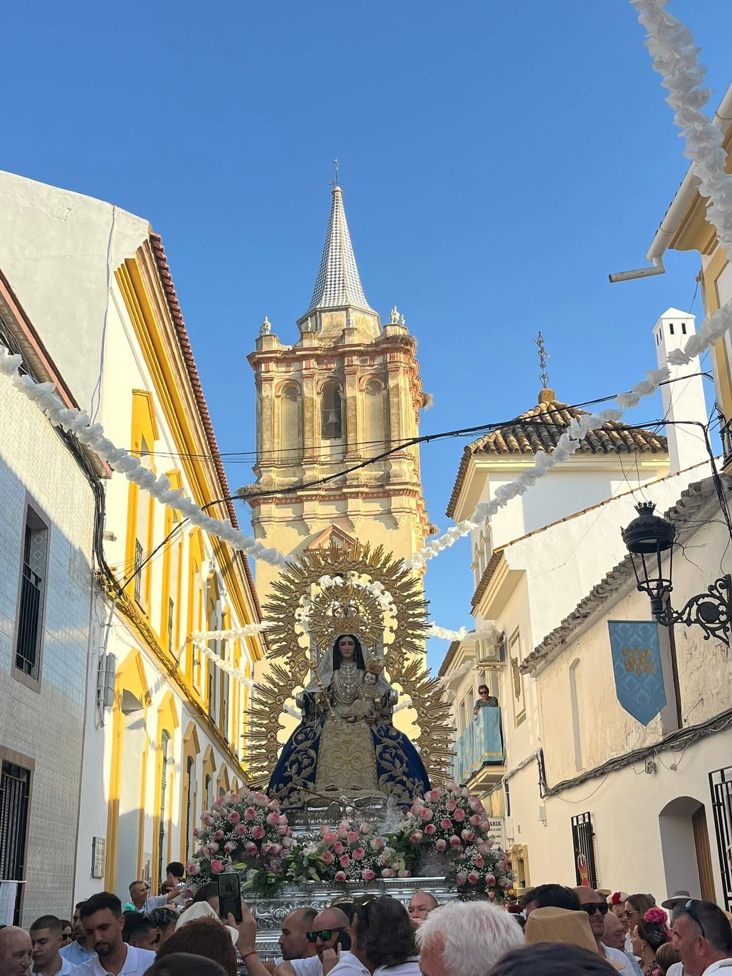 Fiestas patronales en torno al 15 de agosto. La Virgen de los Clarines en Beas / Fotografía: Ayuntamiento de Beas.