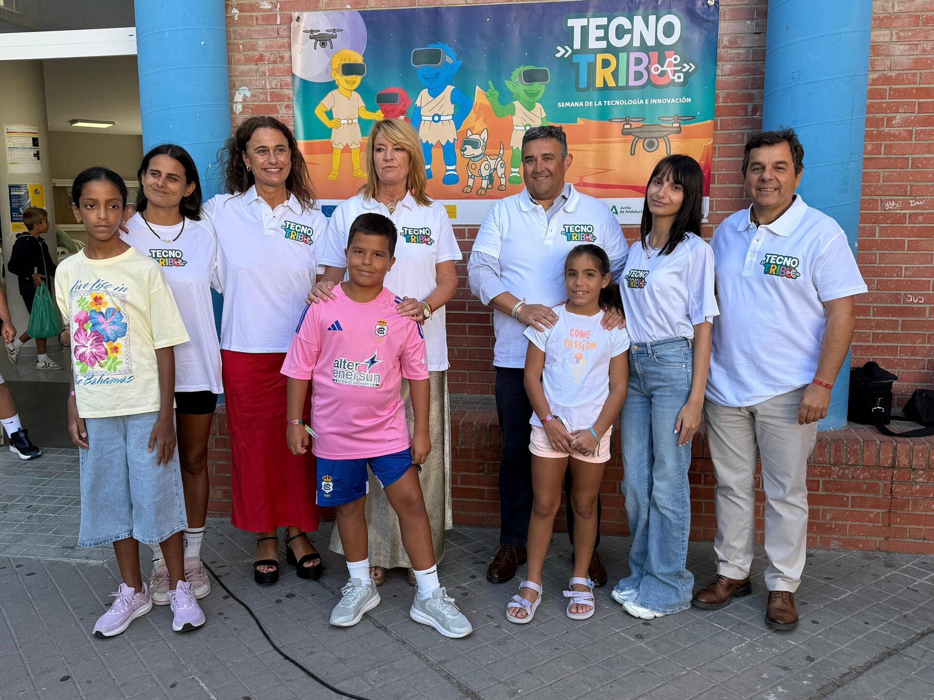 Campamento Tecnotribu en Huelva capital.
