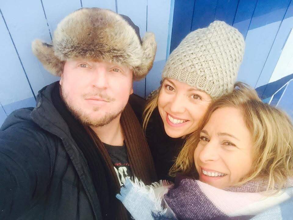 En Berlin con sus amigas Rita y Natalia Jiménez