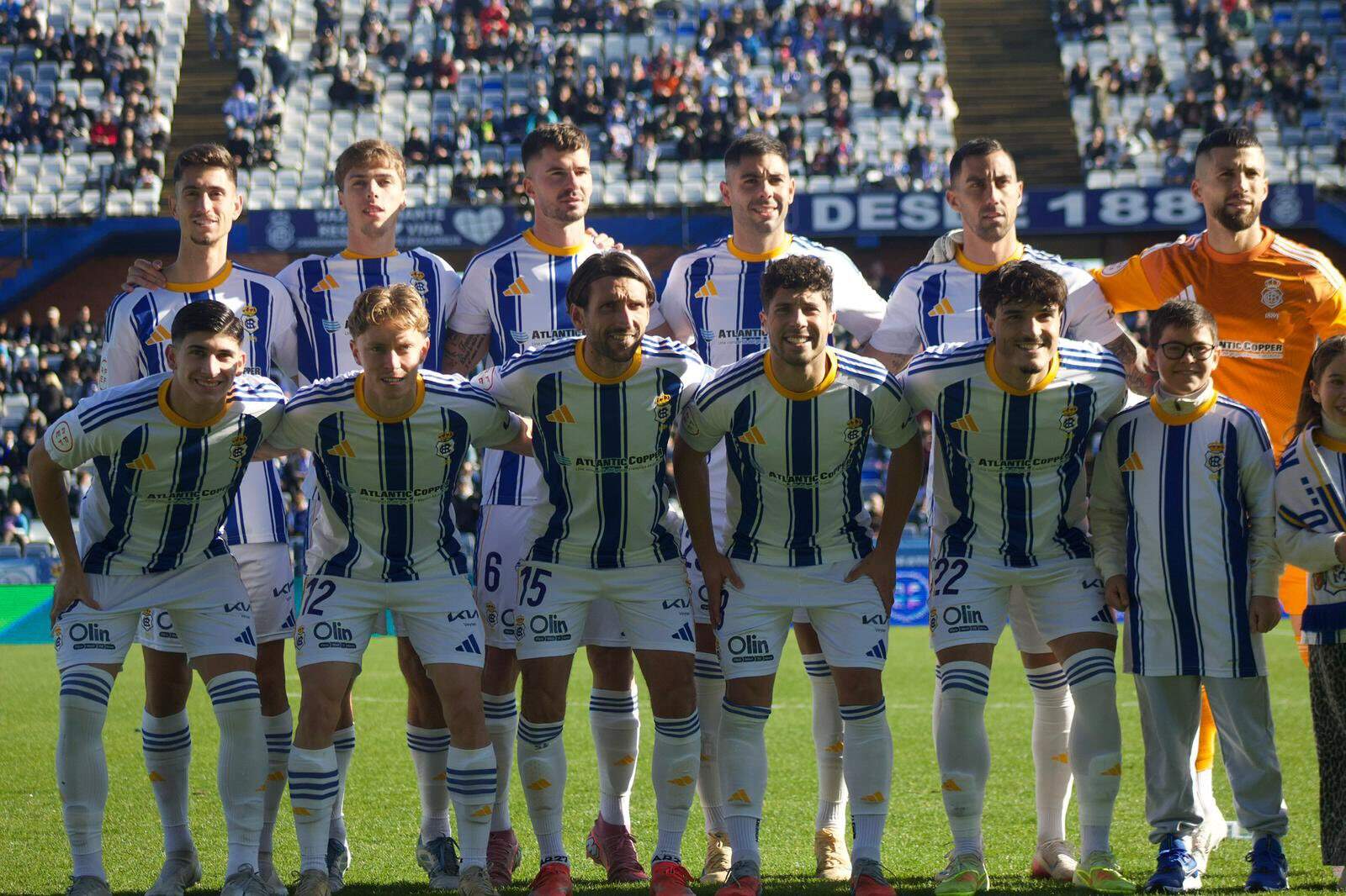 La alineación del Recre contra el Estepona.