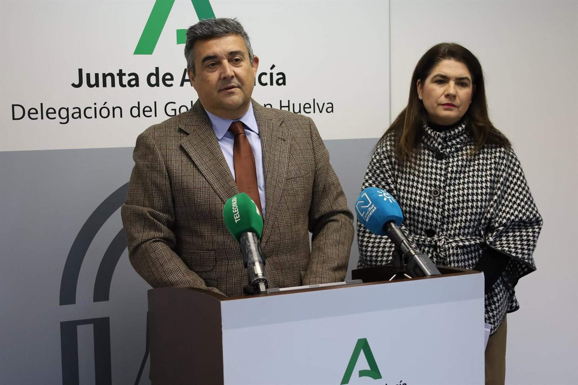 José Manuel Correa y Lucía Núñez.