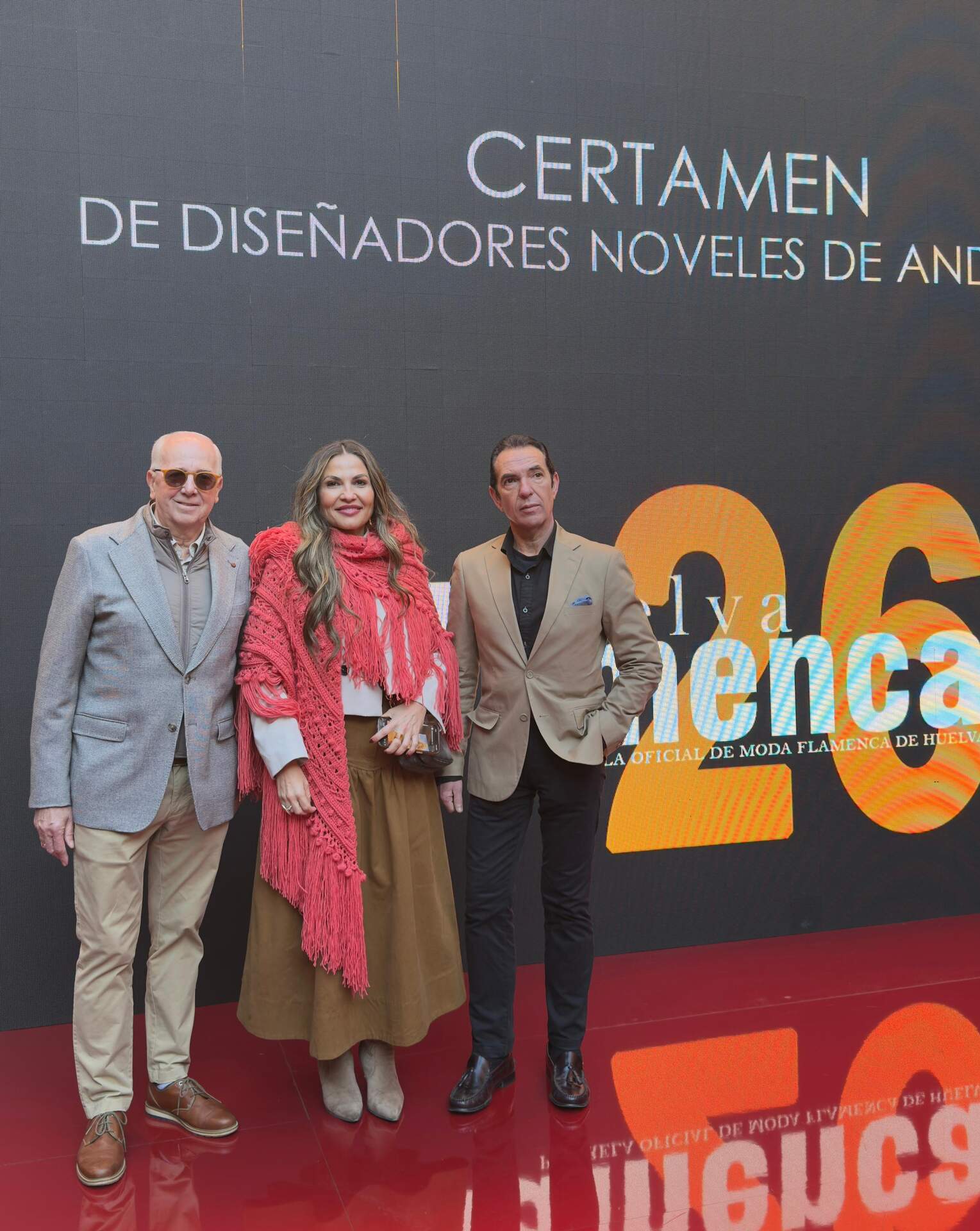 Junto a Macarena y el pintor David Morales en el certamen de Diseñadores Noveles de Andalucía