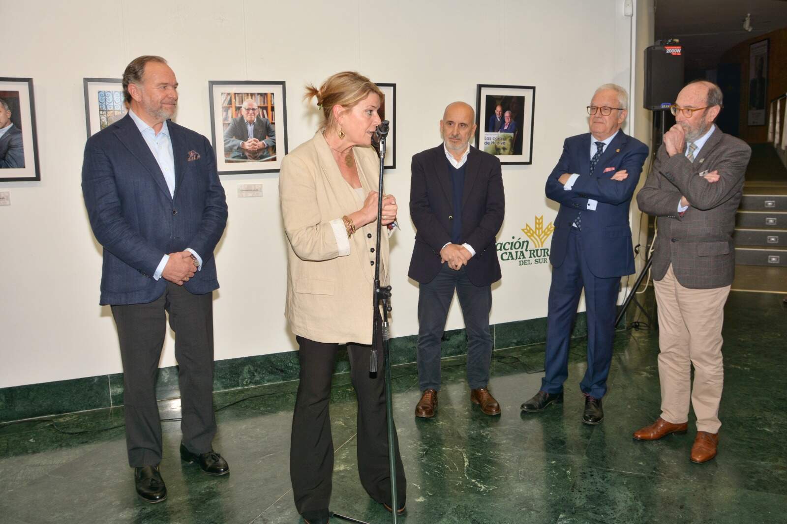 Personas que intervinieron en el acto