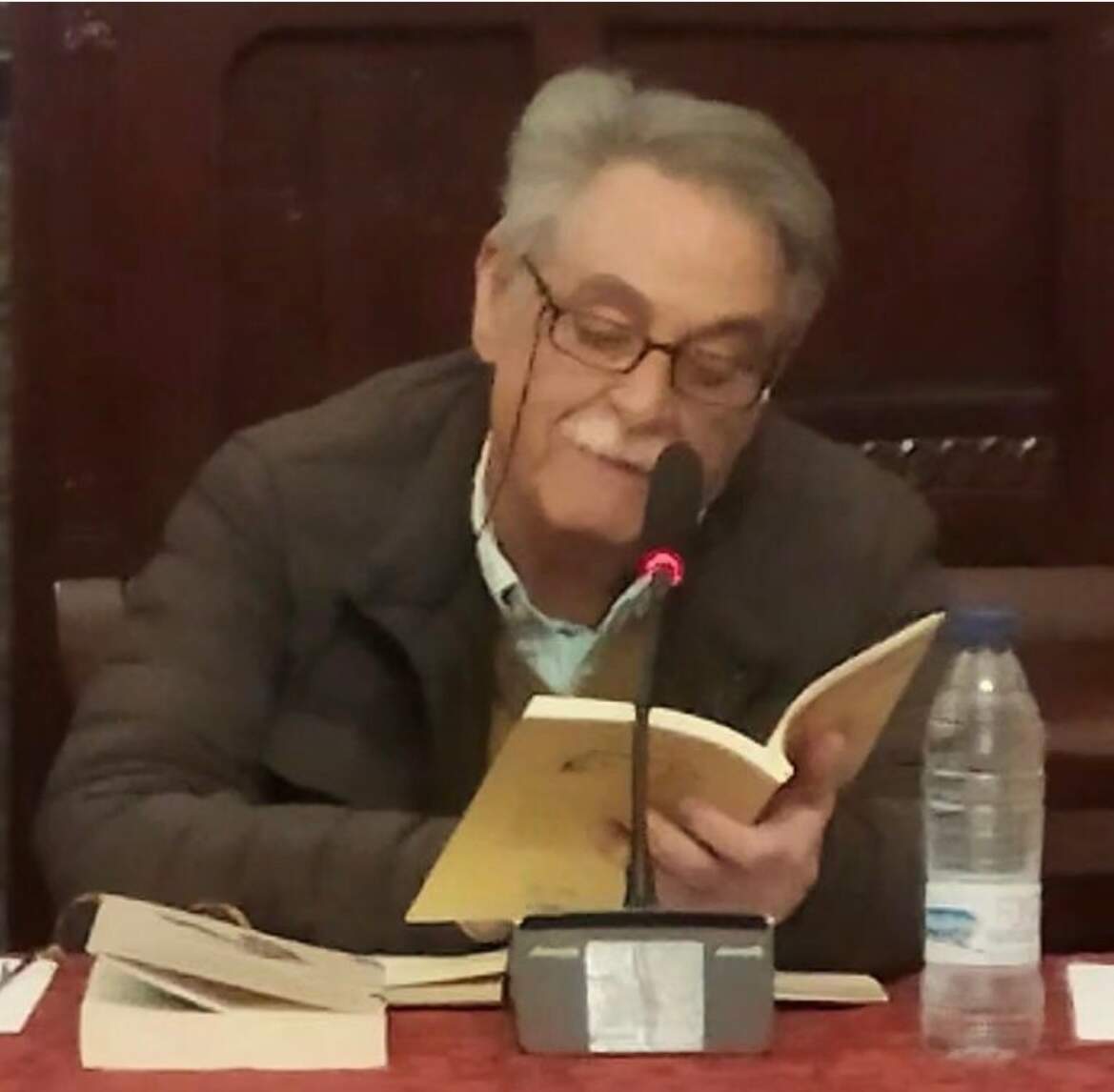 Durante la presentación de uno de sus multiples libros