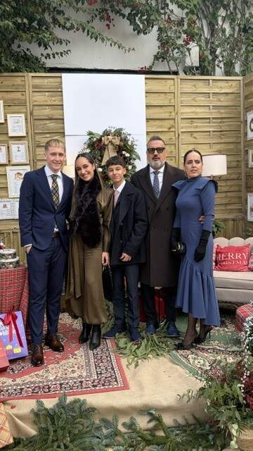 Manolo junto a su mujer Miriam y sus hijos Miriam y Nicolás y su yerno Guillermo