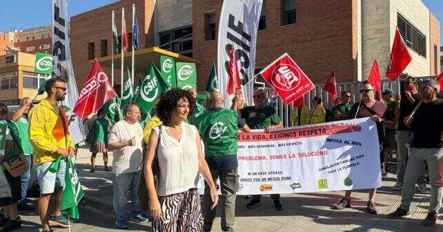 El PSOE exige reforzar el Infoca en Huelva y respalda las reivindicaciones de los bomberos forestales