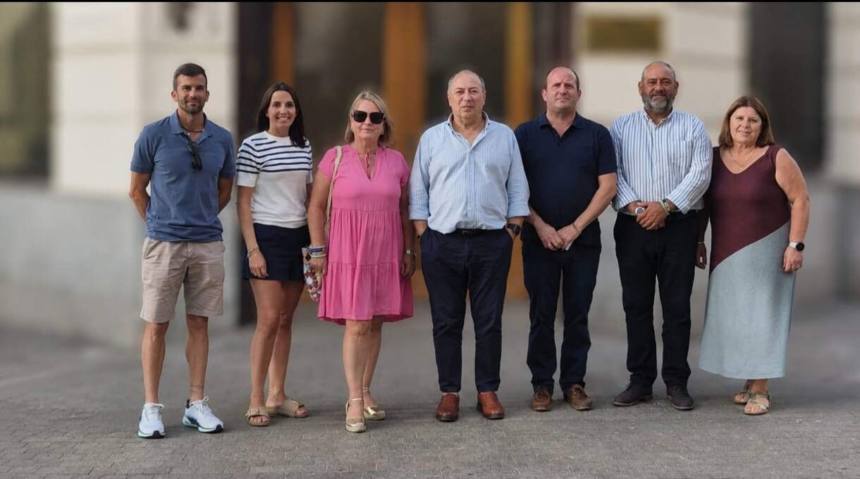 Grupo de isleños por Huelva
