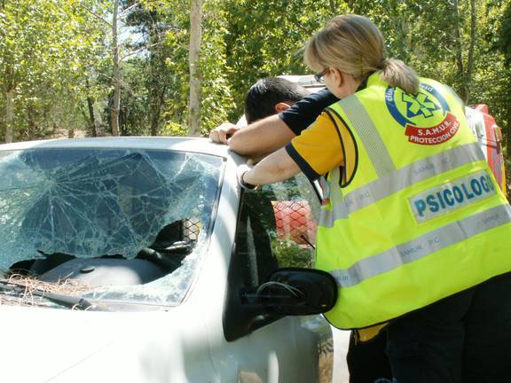 14 universitarias mueren en accidente: la labor de los psicólogos de catástrofes y emergencias