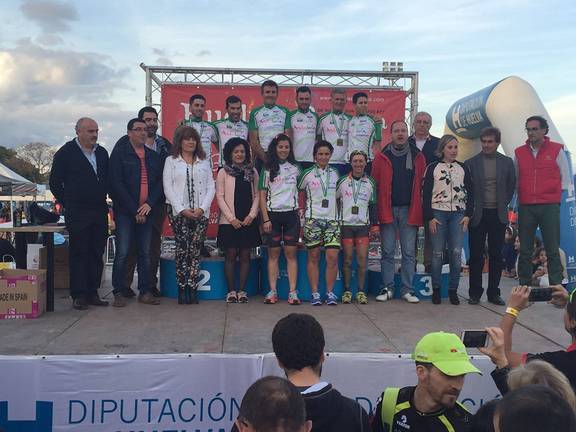 Javier Ramírez y Gianna Domenica reinan en la Huelva Extrema