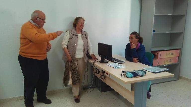 oficina emigrantes retornados-san-bartolome