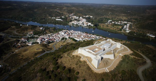 El Castillo San Marcos de Sanlúcar, cerrado un año después de su restauración