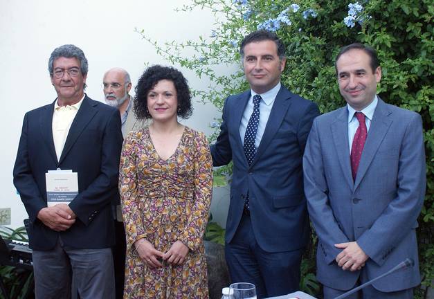 El escritor Santos Domínguez recibe el Premio de Poesía Juan Ramón Jiménez