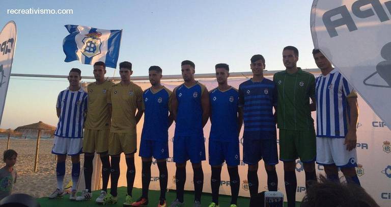 El Recre regresa al pasado más albiazul y arriesga con un novedoso dorado