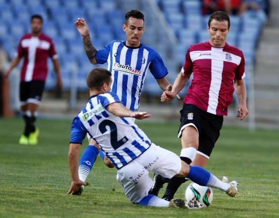 Edu Moya se ofrece al Recreativo para renovar ¡por twitter!