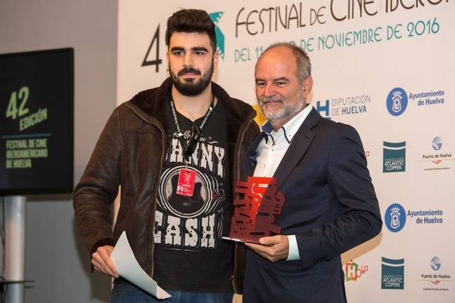 premio-ies-pablo-neruda