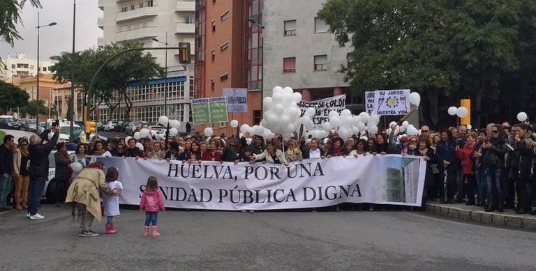 El consejero de Salud ve “precipitada” la nueva manifestación de la ‘sanidad digna’