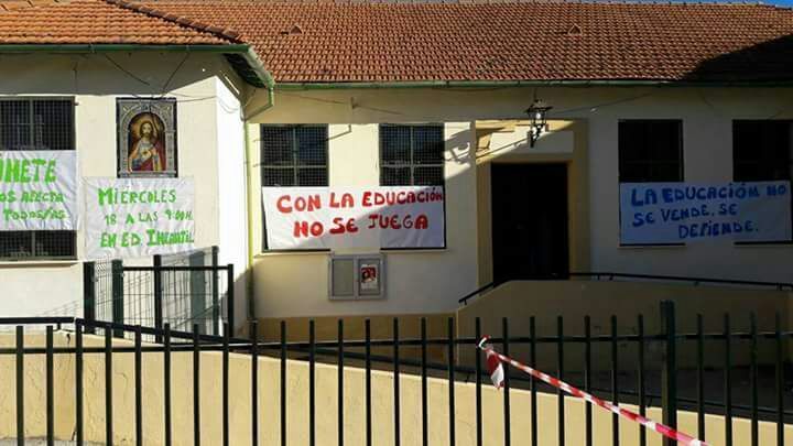 Desconvocada la huelga de los alumnos de 3 años de Riotinto al lograr una maestra