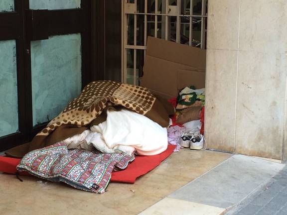 El frío polar de Filomena despierta la solidaridad de los onubenses