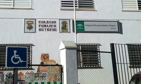 El colegio de Zufre cobra un trimestre y puede “volver a la normalidad”