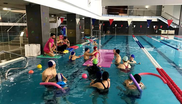 La piscina para elevar la autoestima de afectados por enfermedades raras