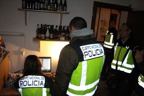 POLICIA2