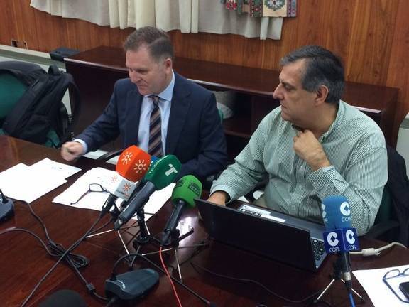 Del Hoyo se autodescarta como rector pero lanza varios ‘zascas’ a Francisco Ruiz