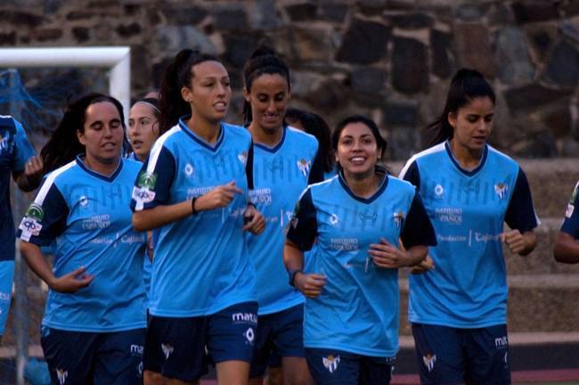 El Cajasol Sporting ensaya el tramo decisivo de la temporada