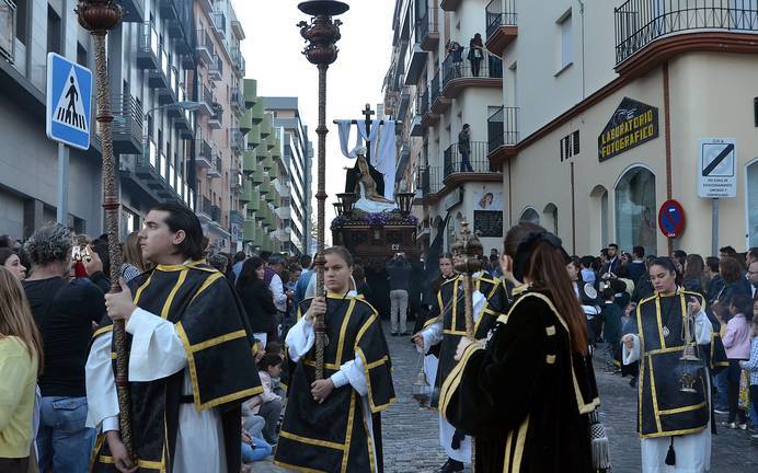 El Santo Entierro y Huelva dan una lección de clase para cerrar la Semana de Pasión