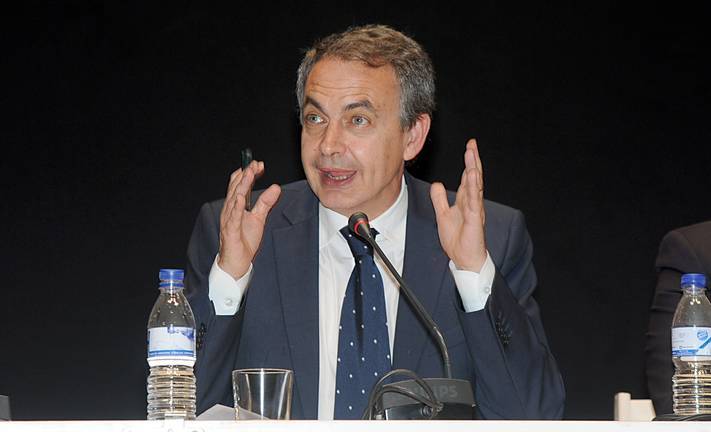 Zapatero reitera en Huelva su apoyo a la candidatura de Díaz