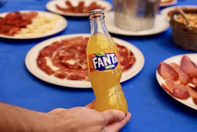 Huelva dispara el lanzamiento mundial de la nueva Fanta