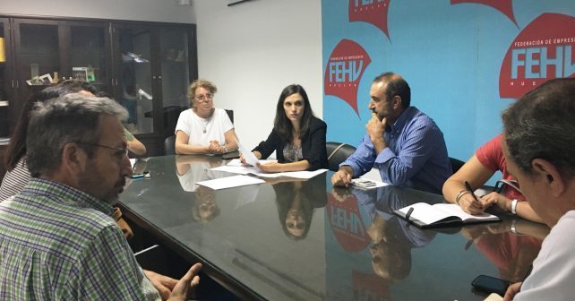 El PSOE toma medidas para revitalizar la fabricación del mueble de madera