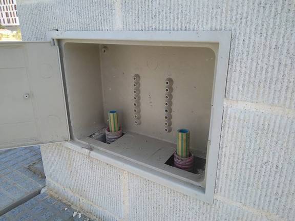 Un robo masivo en los contadores deja sin agua a los vecinos del ‘casa por casa’