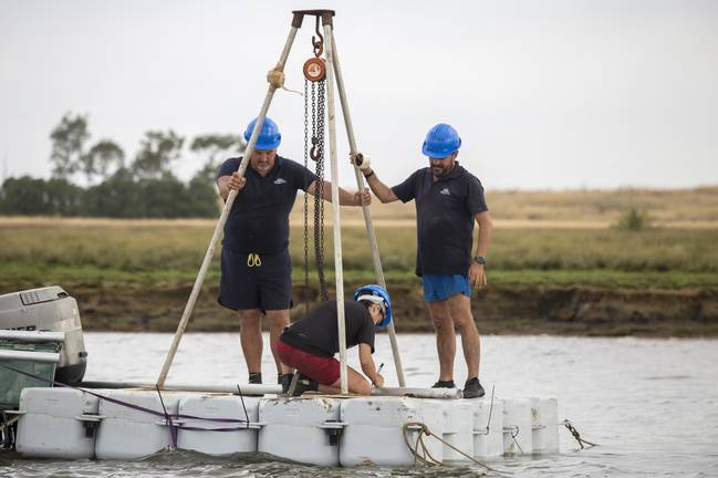 El Comité de Expertos de los fosfoyesos estudia deformaciones geológicas en la balsa