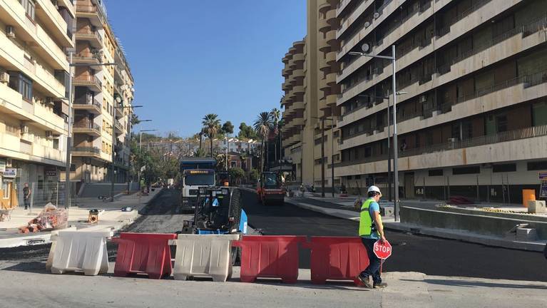 La nueva avenida de Cádiz comienza a asfaltarse para conectar con la estación del AVE
