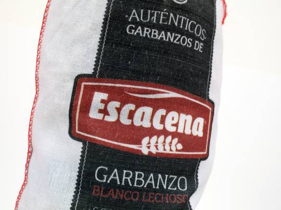 Escacena ya produce 800.000 kilos de garbanzos