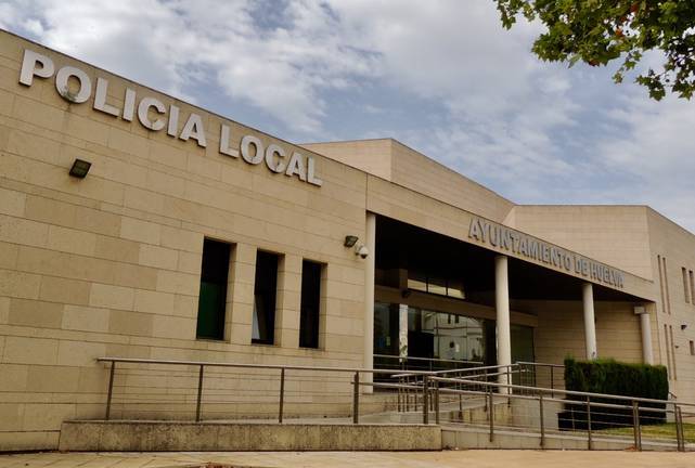 El Ayuntamiento quiere hacer una entrega anual de medallas a policías locales