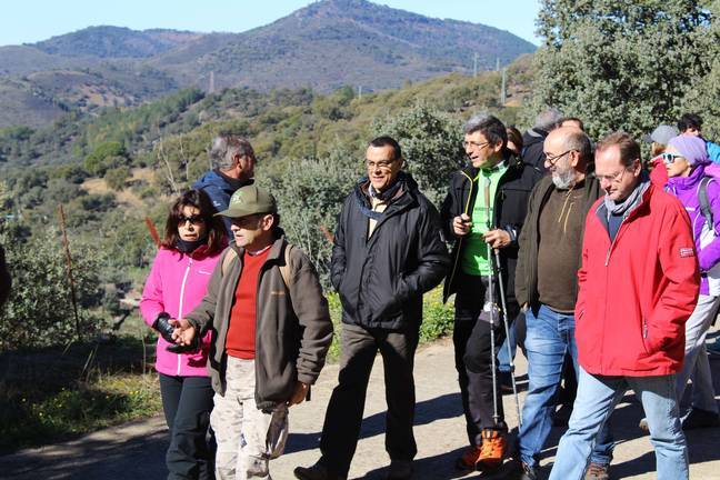 Estudian la topografía y digitalización de los senderos de Santa Ana