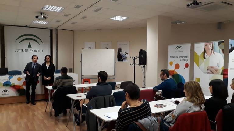 La Junta impulsa la creación de 917 empresas y 1.243 empleos a través de Andalucía Emprende