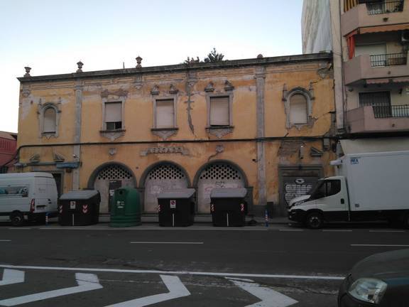La ruina del viejo mercado de La Merced aún espera tras 13 años su reordenación