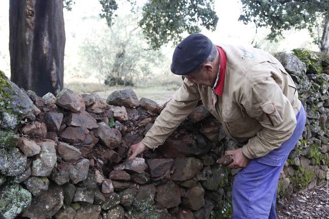 La construcción de la ‘piedra en seco’ de la Sierra, propuesta Patrimonio Inmaterial de la Humanidad