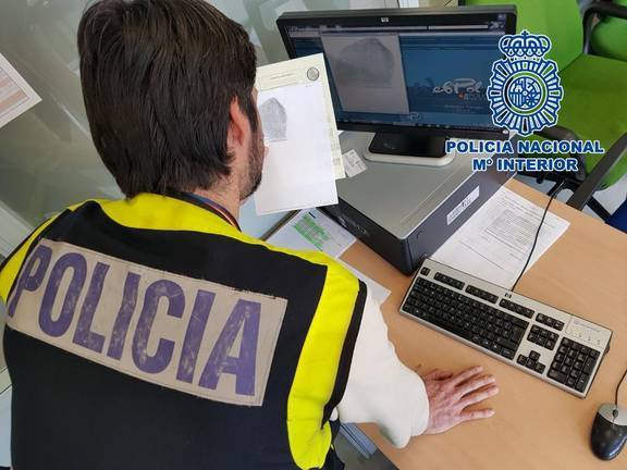 Detenido por estafar a varias personas fingiendo alquilarles un piso en Huelva