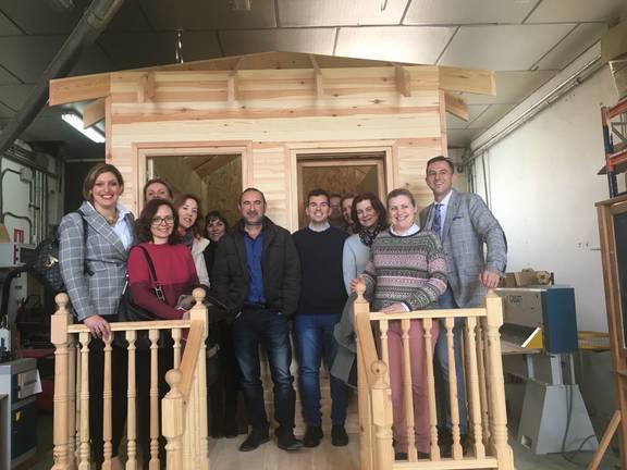 7 empresas del mueble a medida de Valverde estarán presentes en la feria profesional “SurMueble”