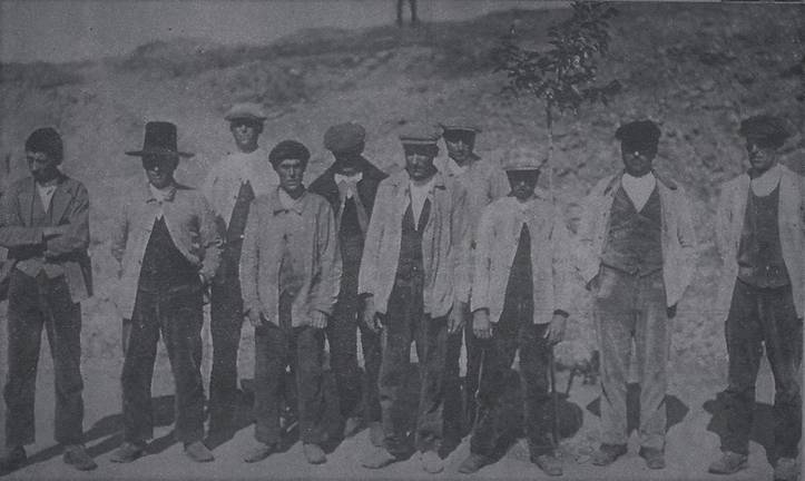 González Flores recupera la memoria de la revuelta obrera de Arroyomolinos de León de 1932