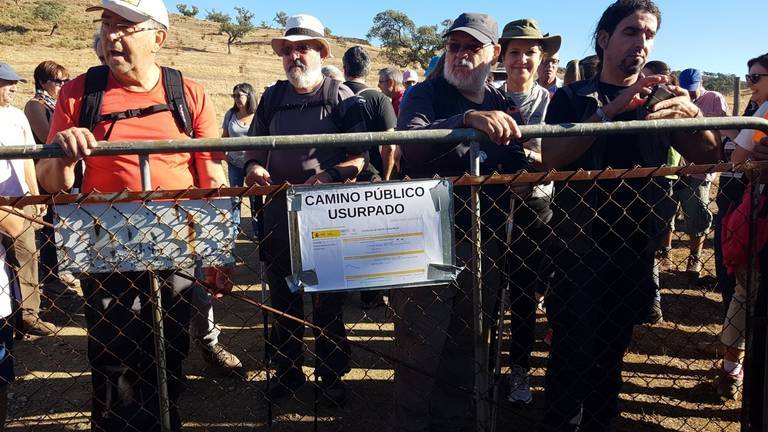 El Defensor del Pueblo considera urgente la defensa, conservación y recuperación de vías pecuarias