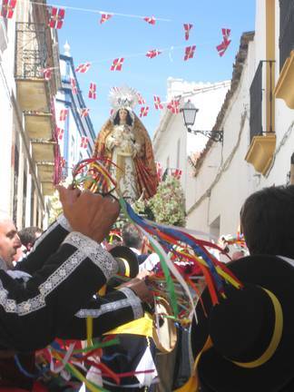 Cumbres Mayores se viste de gala para el Corpus Christi