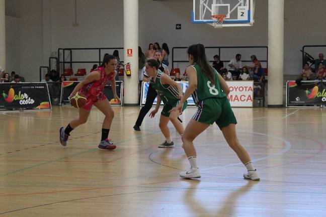 El CB Conquero roza la hazaña ante Unicaja (55-52)