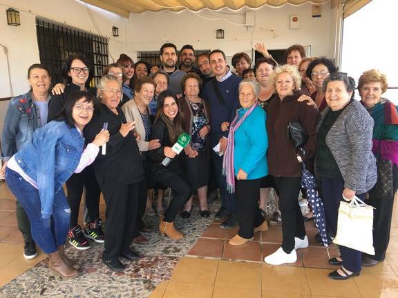 17 vecinas de San Telmo que siempre juegan el mismo número se reparten 600.000 euros del cupón