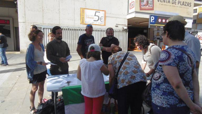 IU y Podemos arrancan en Huelva su campaña de recogida de apoyos a Adelante Andalucía