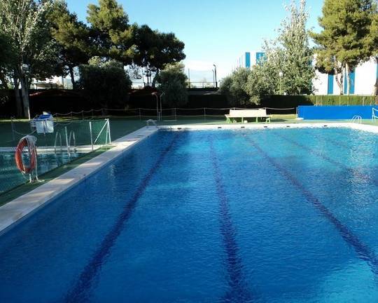 Vuelven a cerrar la piscina de Riotinto tras defecar de nuevo un menor