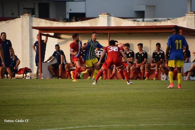 Ensayo nulo del Recreativo ante el Cádiz B (0-0)
